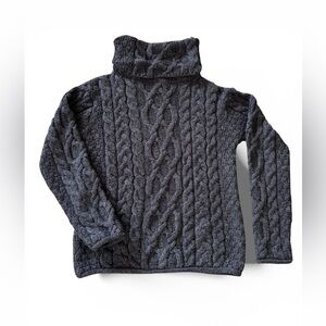 Aran Sweater Market 100% Merino Wool Cable Knit Turtleneck Sweater SZ Med Gray